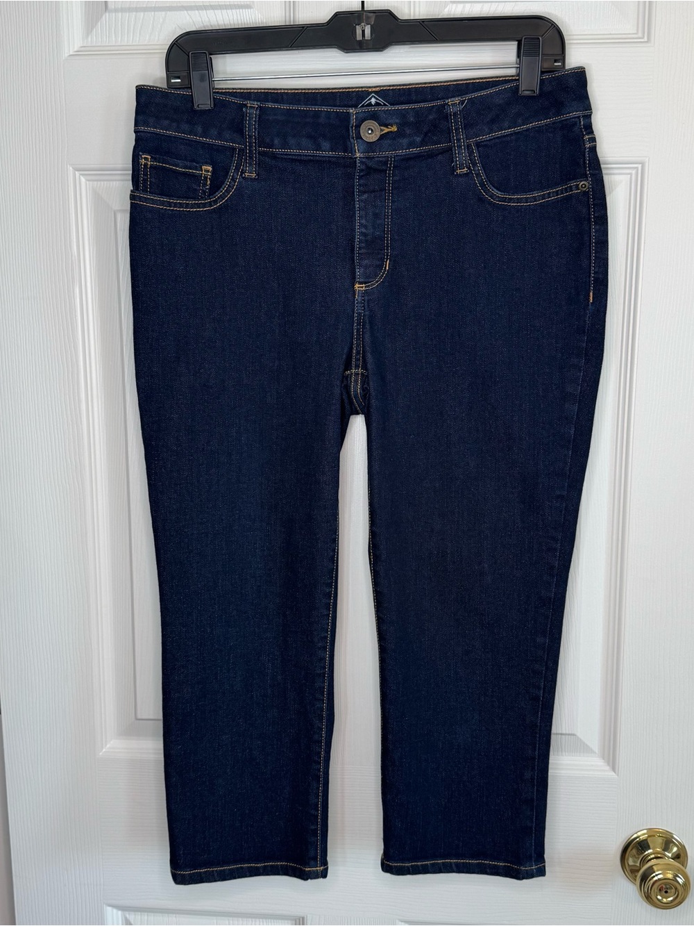 NEW Dark Wash Denim Jean Capris Petite Classic Summer St. John’s Bay Size 8P